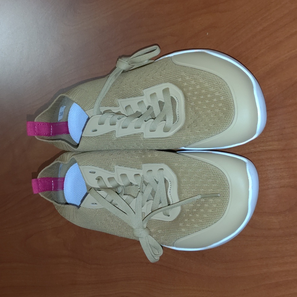 Peak Footwear Lumen - Ergonomic & Supportive Barefoot Shoes (Unisex) Beige Sz 38